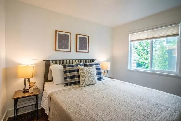 4027 Beach Dr SW Apartment for rent in Seattle, WA 4027 Beach Dr SW Apartment for rent in Seattle, WA