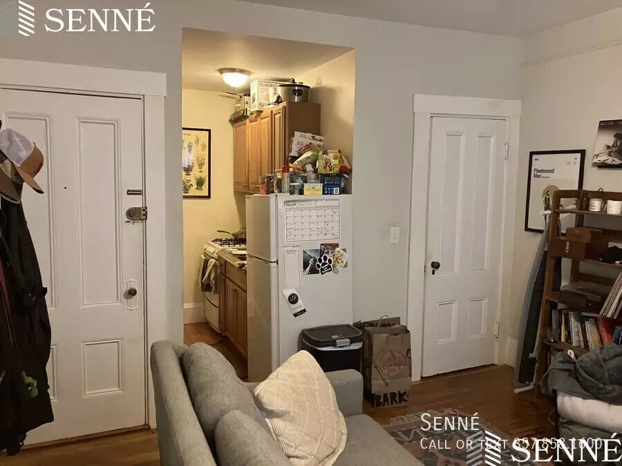 51 Laurel St Apartment for rent in Somerville, MA