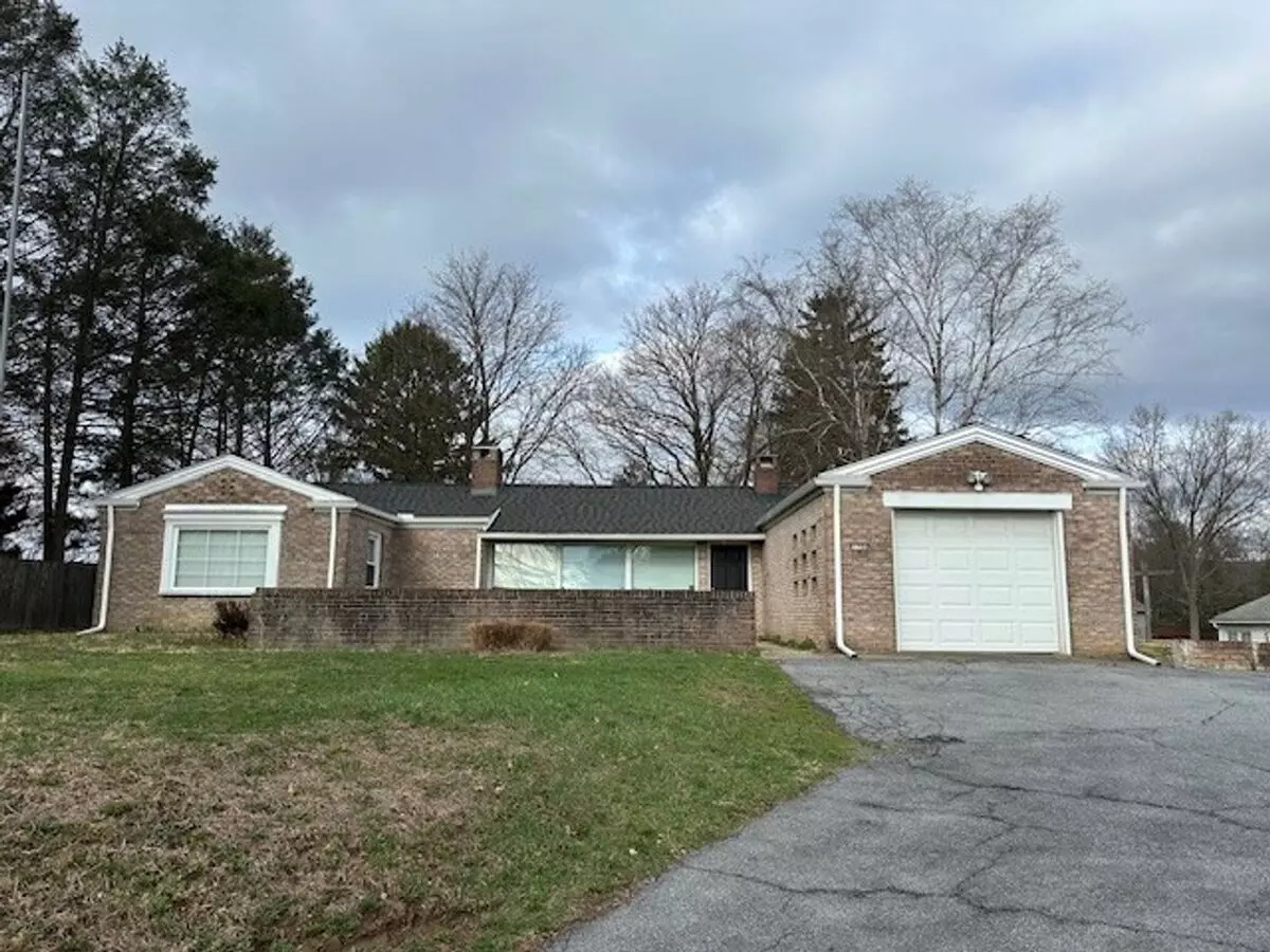 1704 Colonial Rd House for rent in Harrisburg, PA
