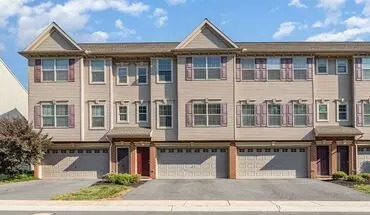 2 of 29 6315 Creekbend Dr House for rent in Mechanicsburg, PA