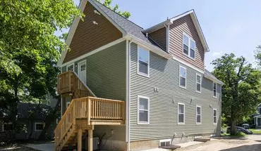 4 of 5 1104 S Frst Apartment for rent in Ann Arbor, MI