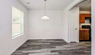 5 of 30 Royal Oak Ter Apartment for rent in Houston, TX