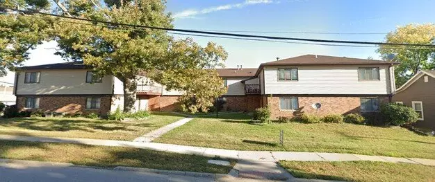 308 29th Street Dr SE Apartment for rent in Cedar Rapids, IA