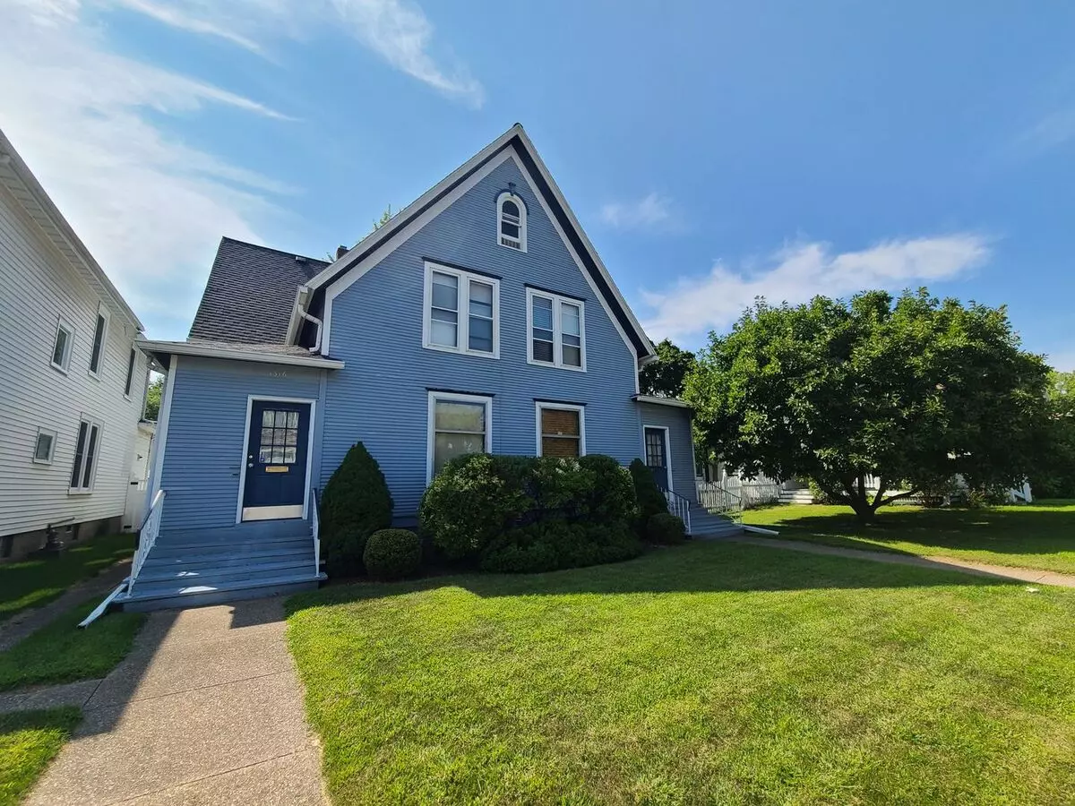 3 Bedroom, One Bath Duplex In St. Joseph House for rent in St Joseph, MI