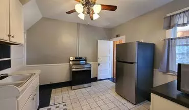 4 of 29 3 Bedroom, One Bath Duplex In St. Joseph House for rent in St Joseph, MI