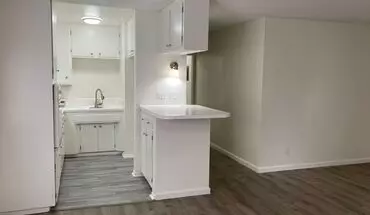 3 of 18 Freeman 1617 Apartment for rent in Long Beach, CA