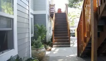 4 of 7 2819 NE Flanders St Apartment for rent in Portland, OR