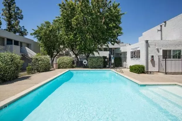 Santa Clarita Apartment for rent in Bakersfield, CA Santa Clarita Apartment for rent in Bakersfield, CA