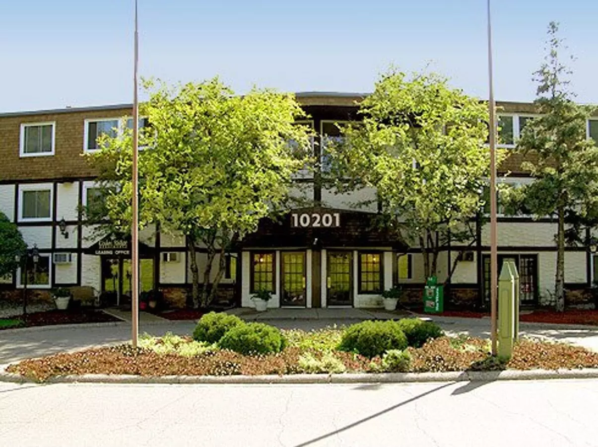 211-104 Apartment for rent in Minnetonka, MN