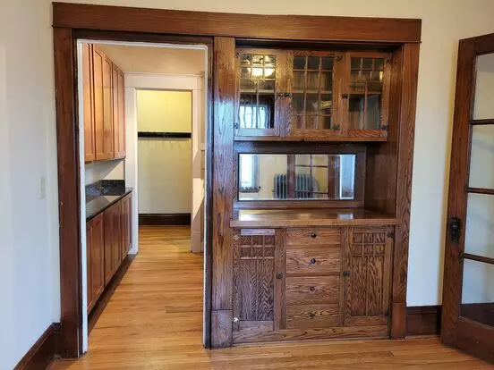 Classic Vintage Apartments In Fantastic Midway Location Apartment for rent in St Paul, MN