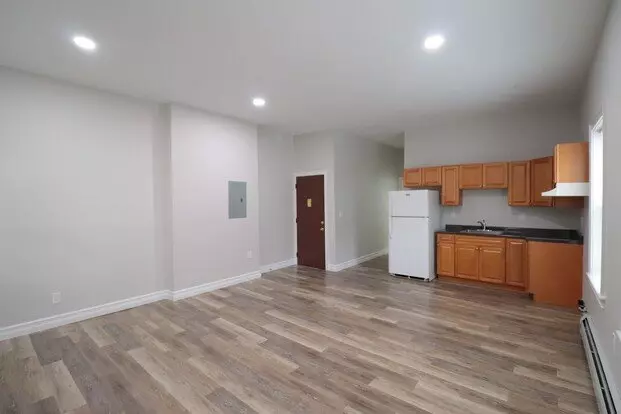 77-79 Green St Apartment for rent in Hartford, CT