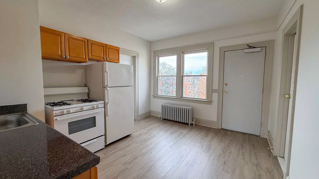 60-62 School St Apartment for rent in Hartford, CT