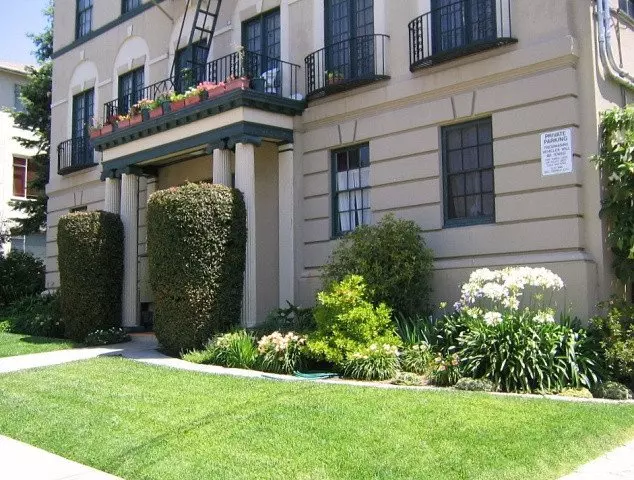 Upper Floor Studio! Near Campus, Telegraph Ave. And Public Transportation Apartment for rent in Berkeley, CA