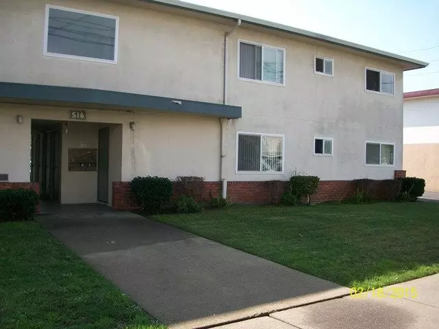 Beautiful Larger Two Bedroom In A Quiet Area, Close To Parks And Transportation Apartment for rent in Alameda, CA