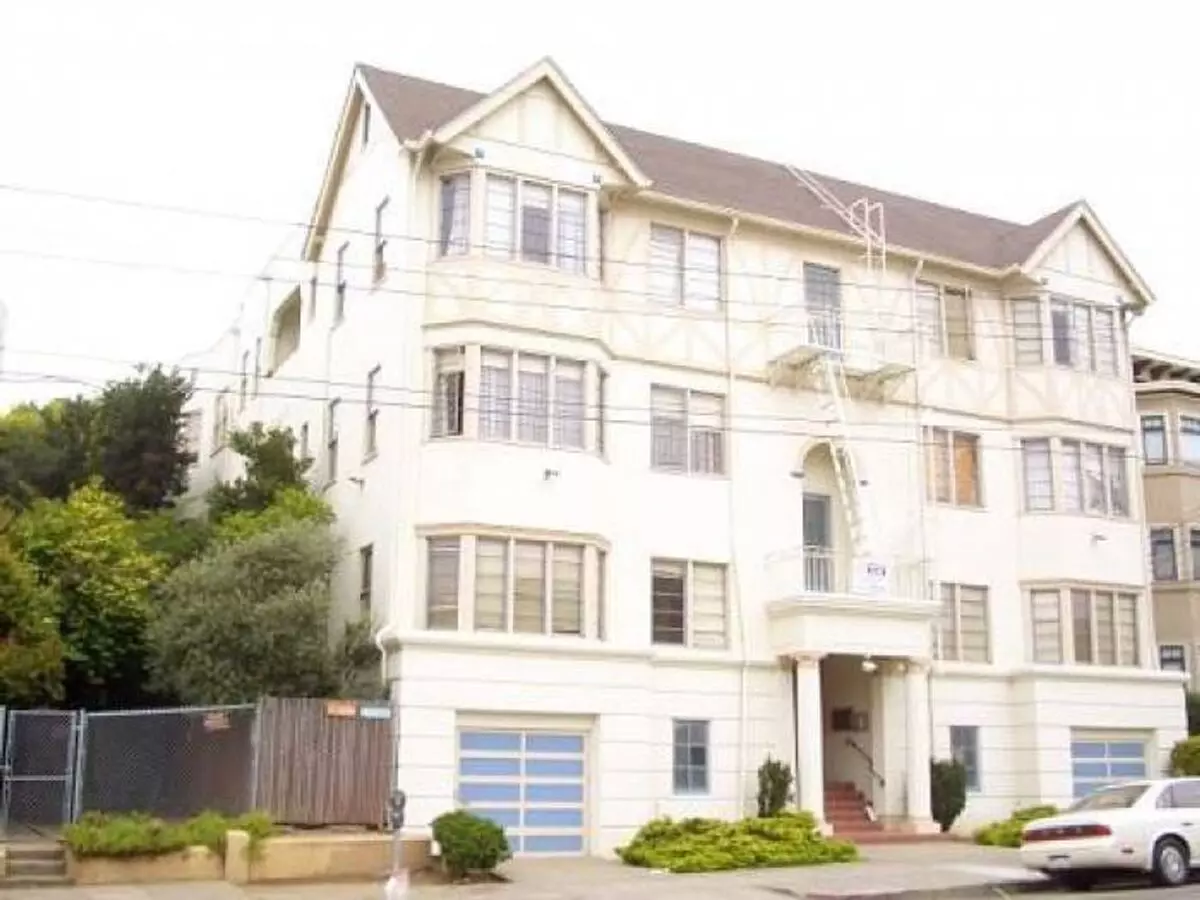 2br - 780ft2 - Prime Location! One Block To Ucb Apartment for rent in Berkeley, CA