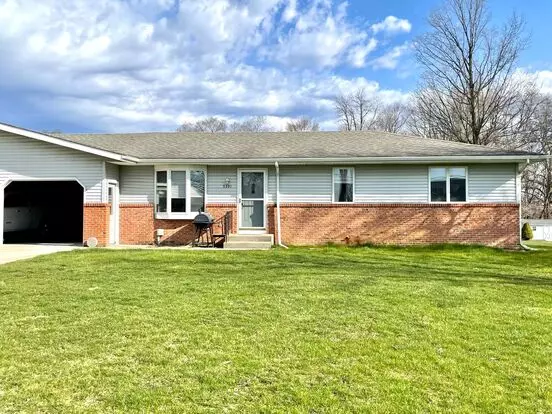 E W Avenue 5301/5291 Apartment for rent in Vicksburg, MI