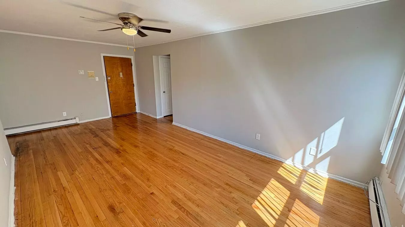 Parkwood West 1015 Apartment for rent in Gary, IN