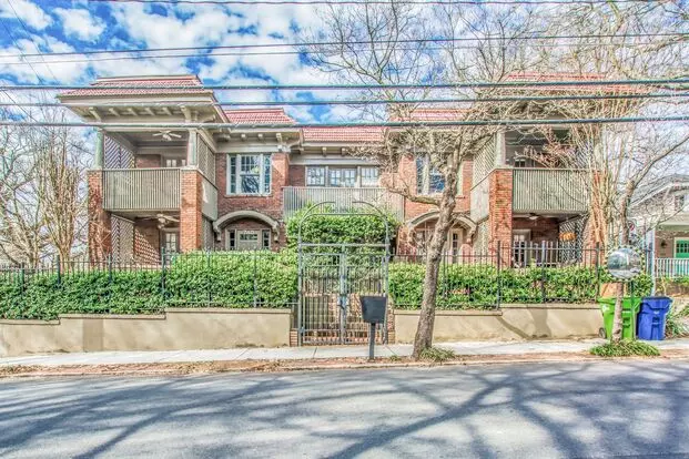 Charming 2 Bed/1 Bath In Poncey Highlands! Apartment for rent in Atlanta, GA