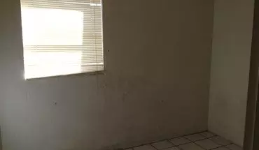 4 of 19 Large 4-2 House With Impact Windows House for rent in Fort Lauderdale, FL