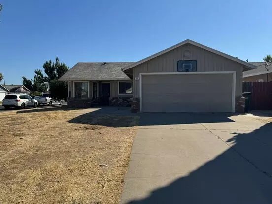 Three Bed, Two Bath Home On A Corner Lot Apartment for rent in Modesto, CA