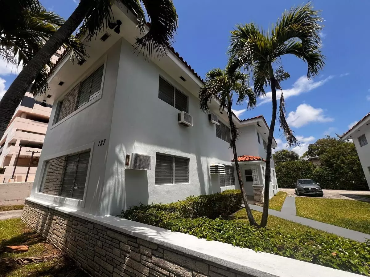 Santillane Apartment for rent in Coral Gables, FL