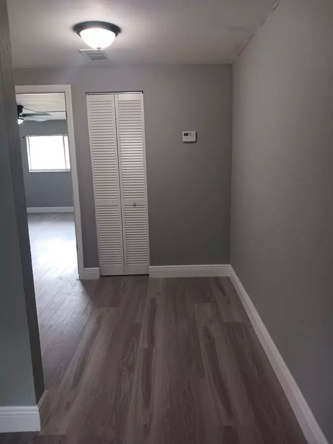 6928 SW 6th Pl Apartment for rent in Gainesville, FL