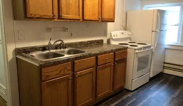 4 of 9 325 E 2nd St Apartment for rent in Waterloo, IA