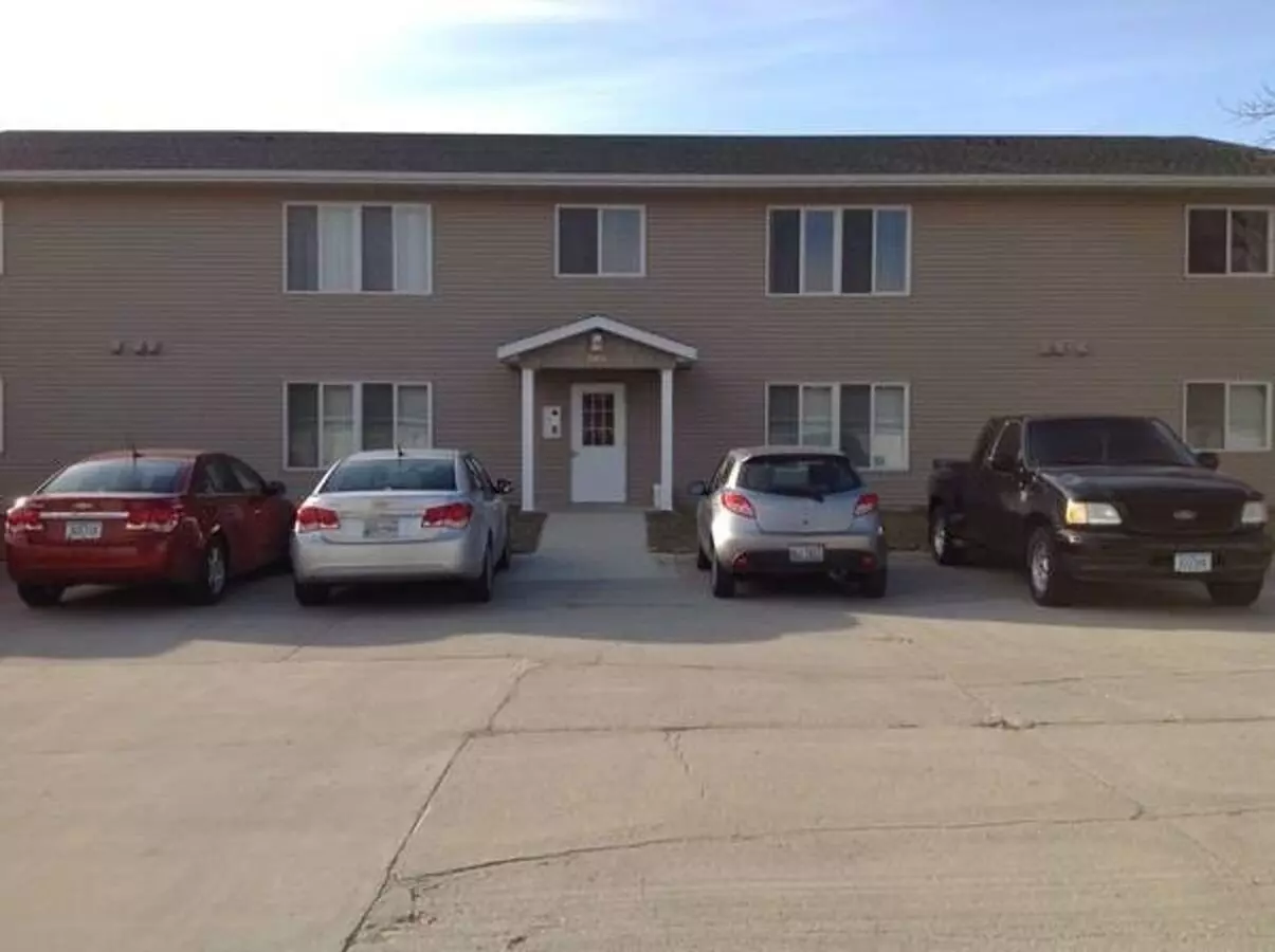 3401-3501 Cobblestone Cir Apartment for rent in Waterloo, IA