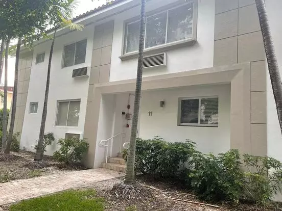 Menores Ave Apartment for rent in Coral Gables, FL