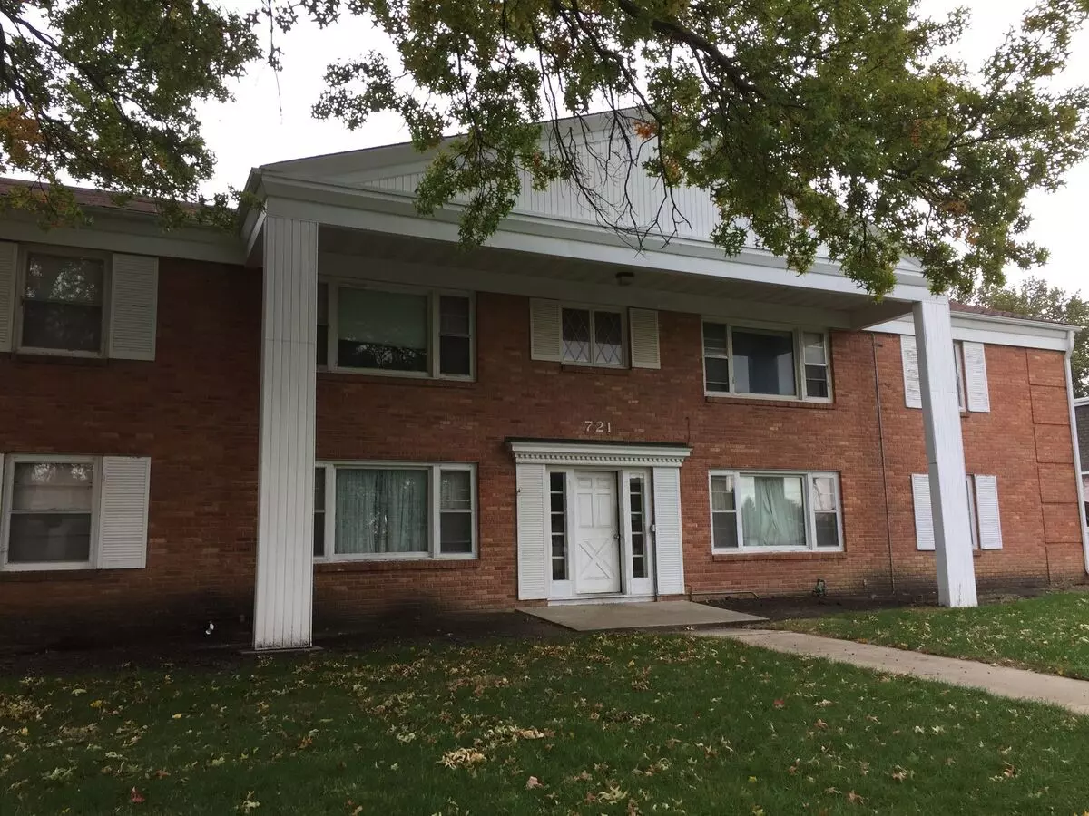 721 Russell Apartments 1-4 Apartment for rent in Waterloo, IA