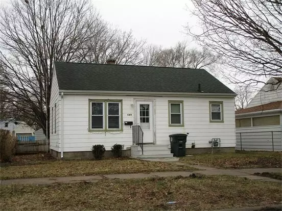 641 Newton Apartment for rent in Waterloo, IA