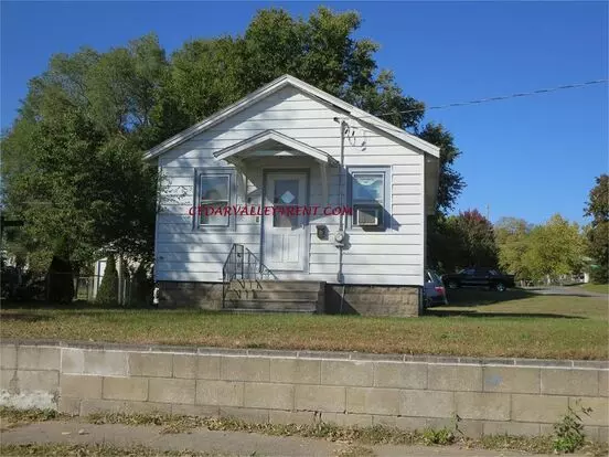 253 Monroe St Apartment for rent in Waterloo, IA