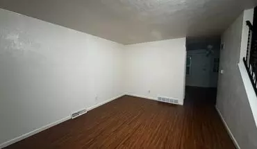5 of 18 725 W 61st St House for rent in Davenport, IA
