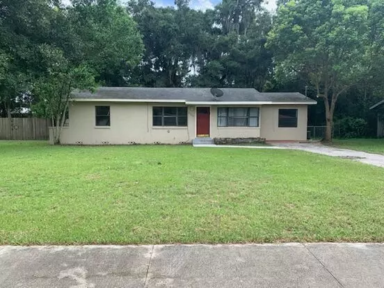 3 Bed 1 Bath | Large Fenced Yard | Washer/dryer Hookups | Central Air | Pet Friendly | Section 8 Welcomed Apartment for rent in Orange City, FL