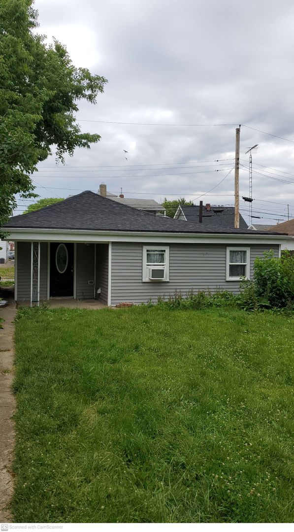 2 Bed 1 Bath Close To Everything In Kettering! Apartment for rent in Kettering, OH