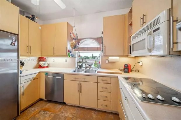 9008 Collins Avenue 402, Surfside, Fl 33154 Apartment for rent in Surfside, FL