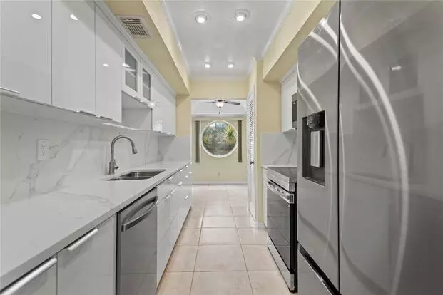 11678 NW 20th Dr Apartment for rent in Coral Springs, FL