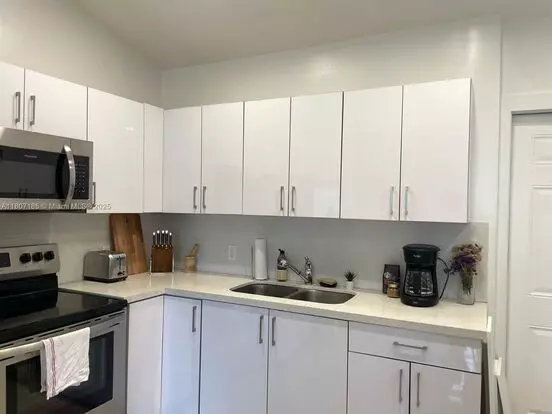 26 NE 70th St Apartment for rent in Miami, FL