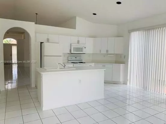 2978 Nw 99th Court 2978, Doral, Fl 33172 Apartment for rent in Doral, FL