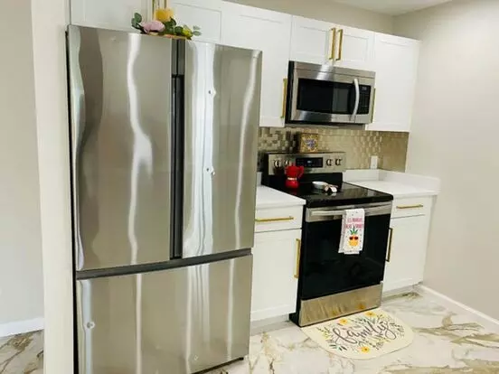 3119 Tropical Trl Apartment for rent in Lake Worth, FL