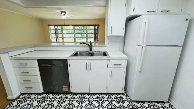 6831 Eastview Dr Apartment for rent in Lake Worth, FL