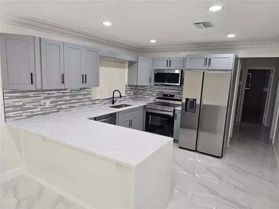 3800 Nw 110th Avenue A-b, Coral Springs, Fl 33065 Apartment for rent in Coral Springs, FL