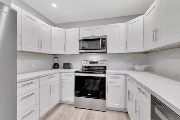 320 SE 4th Ave Apartment for rent in Delray Beach, FL