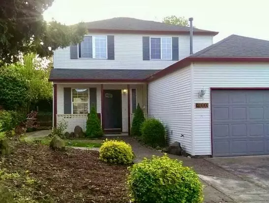 Beautiful 3-bedroom House With 2.5 Bathrooms, Attached Garage, Fully Fenced Backyard Apartment for rent in Portland, OR