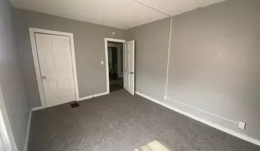 4 of 8 1018-621 Douglas Court Apartment for rent in Davenport, IA