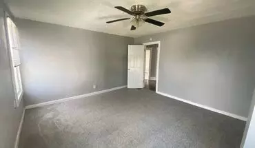 3 of 8 1018-621 Douglas Court Apartment for rent in Davenport, IA