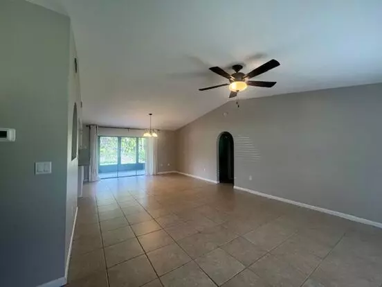 3 Bedroom/ 2 Bath Fenced In Home For Rent Centrally Located Alico And Three Oaks Pkwy Apartment for rent in Fort Myers, FL 3 Bedroom/ 2 Bath Fenced In Home For Rent Centrally Located Alico And Three Oaks Pkwy Apartment for rent in Fort Myers, FL