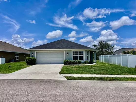 Charming House With 3 Bedroom And 2 Bathrooms Located In A Desirable Area In Punta Gorda Apartment for rent in Punta Gorda, FL