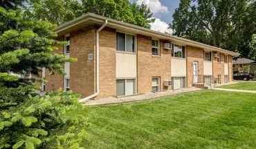 2 of 9 36th (#16) Apartment for rent in Crystal, MN