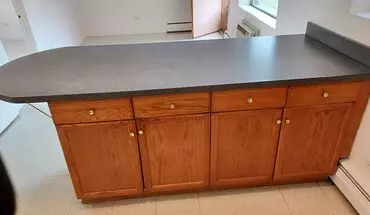 4 of 8 R.e.j. &amp; Associates Llc. 2112 Apartment for rent in Broadview, IL